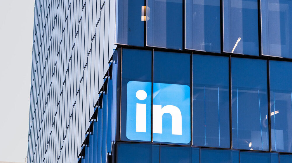 Immagine rappresentativa della campagna LinkedIn contro i contenuti AI slop
