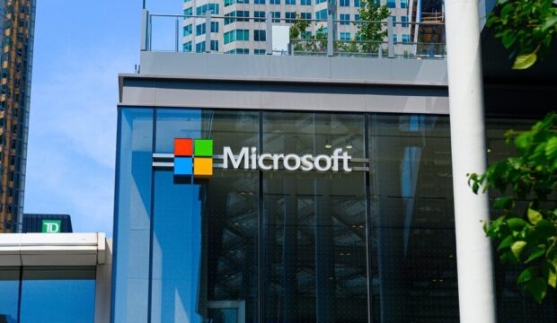 Microsoft e sindacati degli insegnanti siglano accordo AI