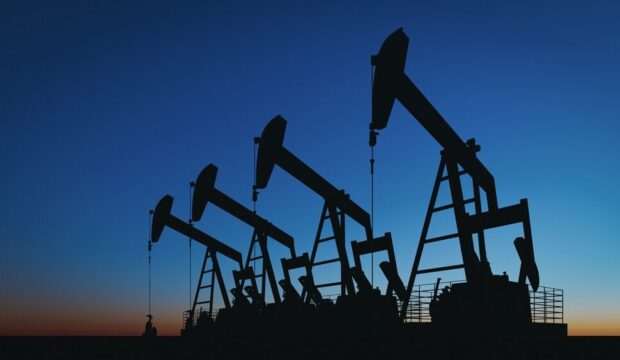 Prezzo del petrolio oltre 100 dollari