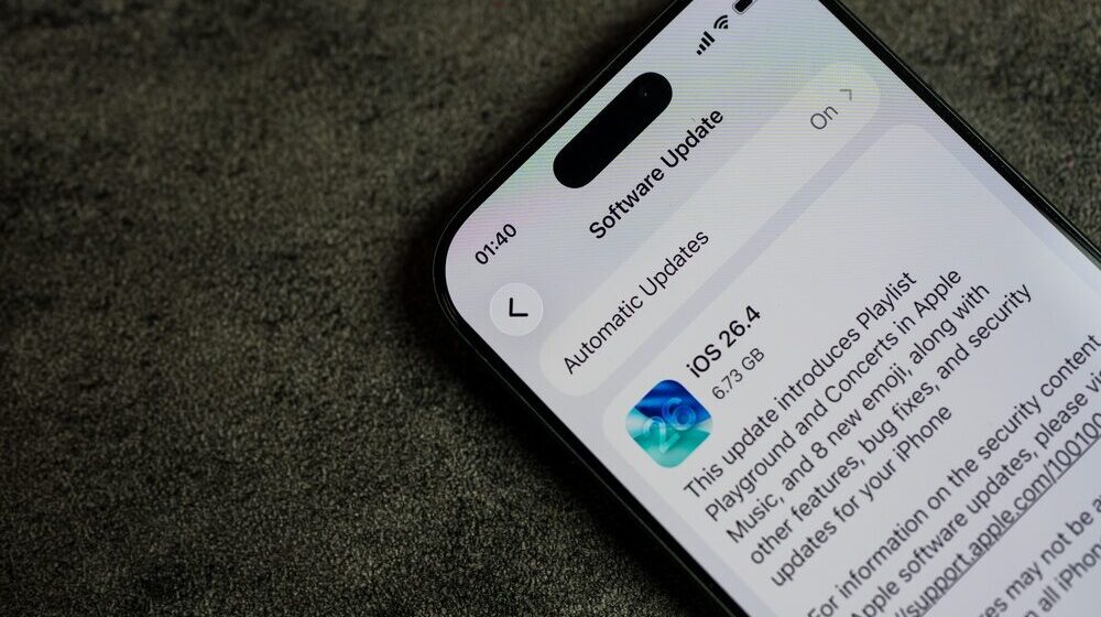 Screenshot di iOS 27 con Siri AI